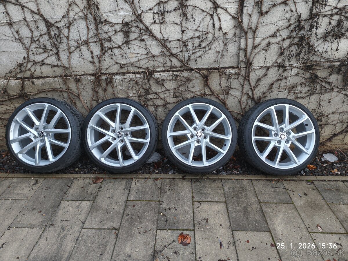 225/35 R19 letna sada na diskoch