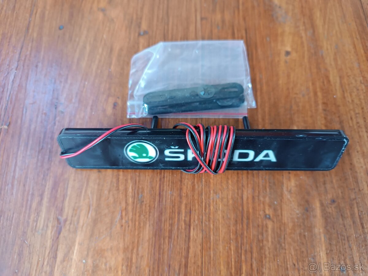 Predám svietiaci znak škoda