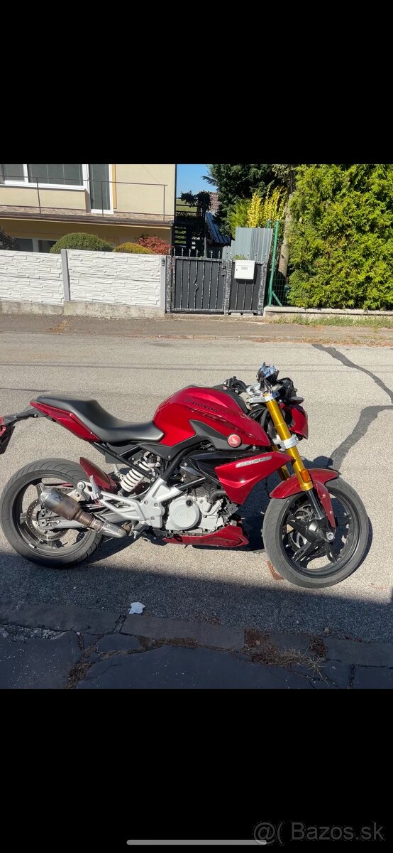BMW g310r