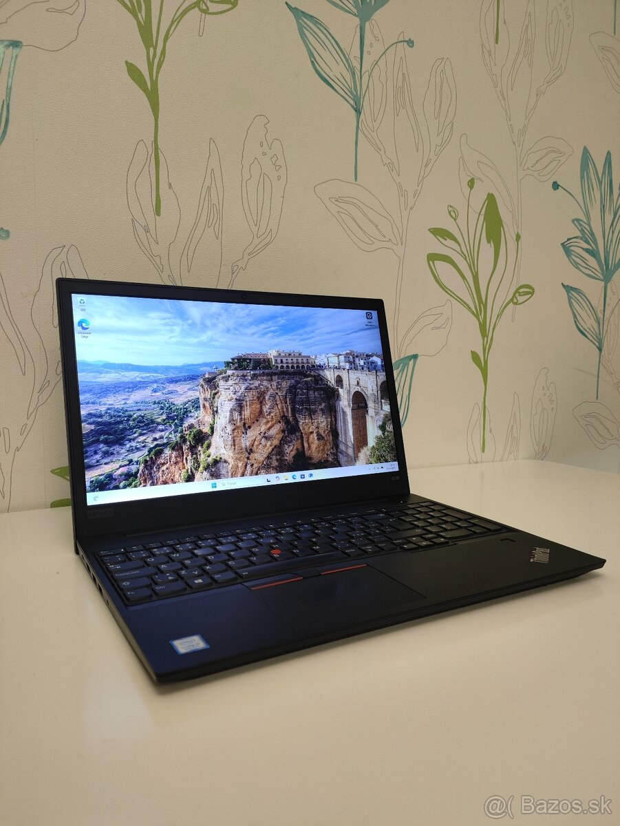 Lenovo ThinkPad E580, i5-8250U/8-16 Gb RAM/256 Gb SSD