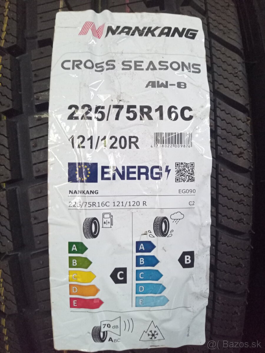 225/75 R16C 121/120 R, celoročné