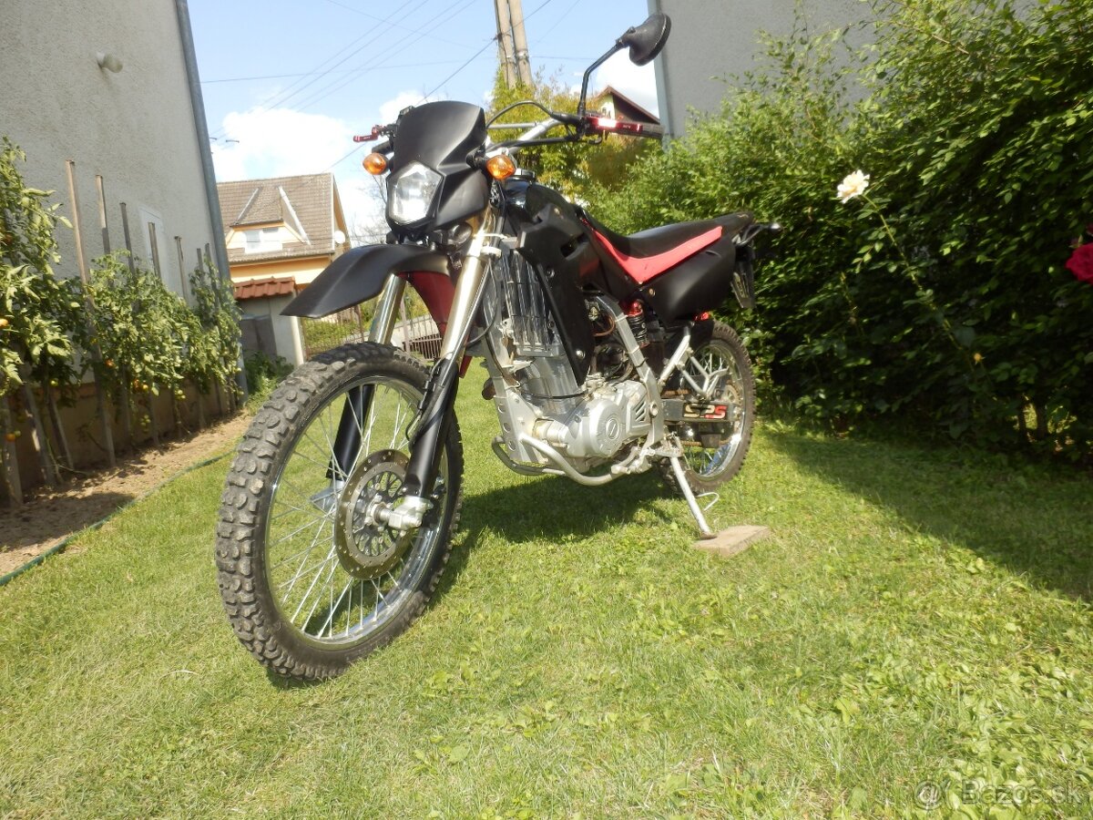 Yuki 250 Enduro s tp špz