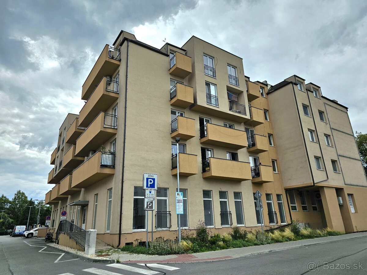 SENEC - NA PREDAJ EXKLUZÍVNE IBA U NÁS - 2 izbový byt v cent