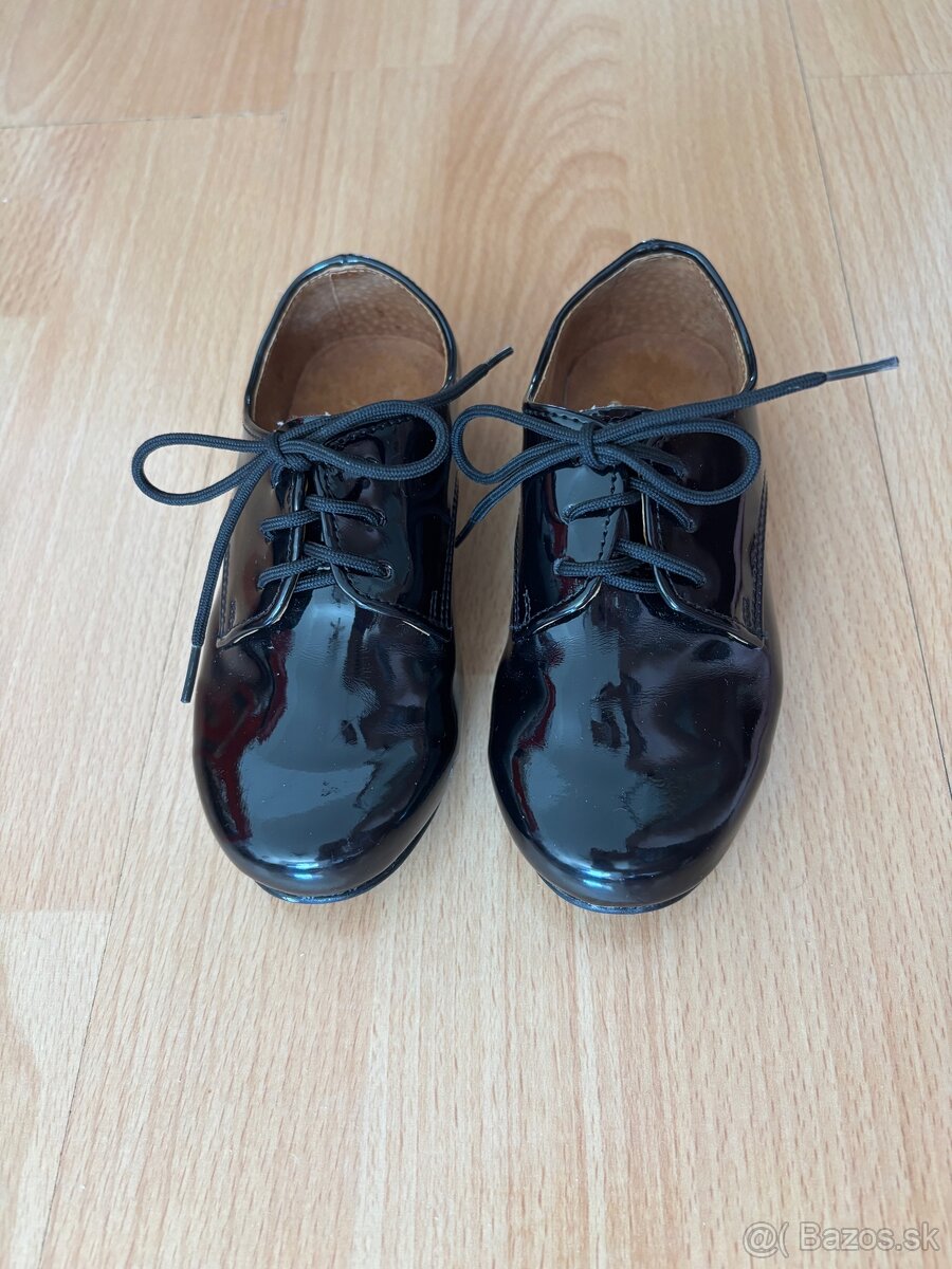 Chlapčenské lakovky 23