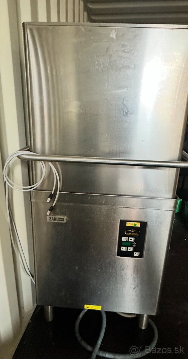 Gastro umývačka riadu- Zanussi