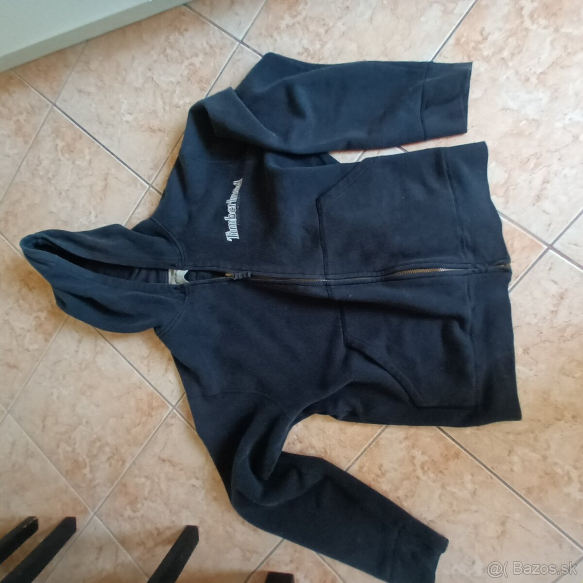 Predám pánsku mikinu.Velkost M Nitra...viac kusov.vid foto