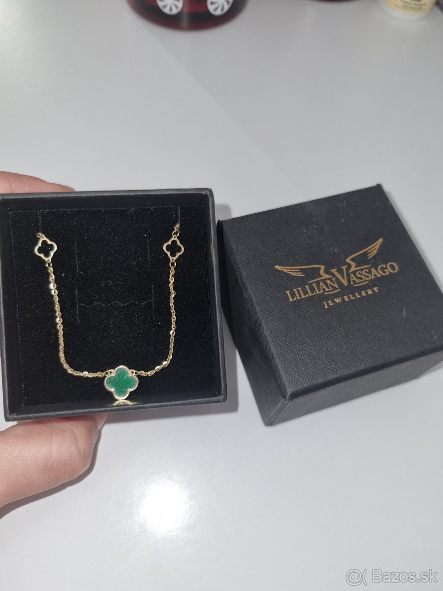 14k zlaty náhrdelník s malachitom v tvare stvorlistka