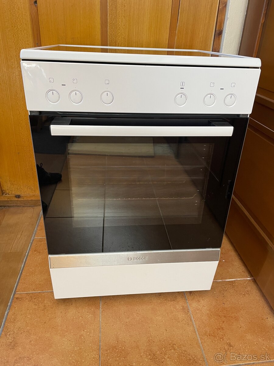 Sklokeramický sporák Bosch 60cm
