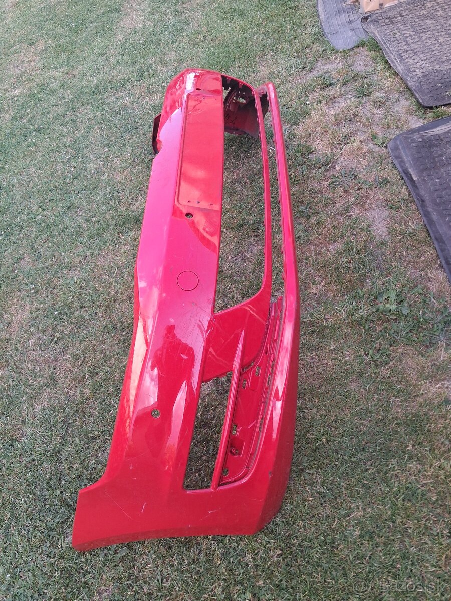 Predný nárazník volkswagen golf Vll č.d 5G0807221