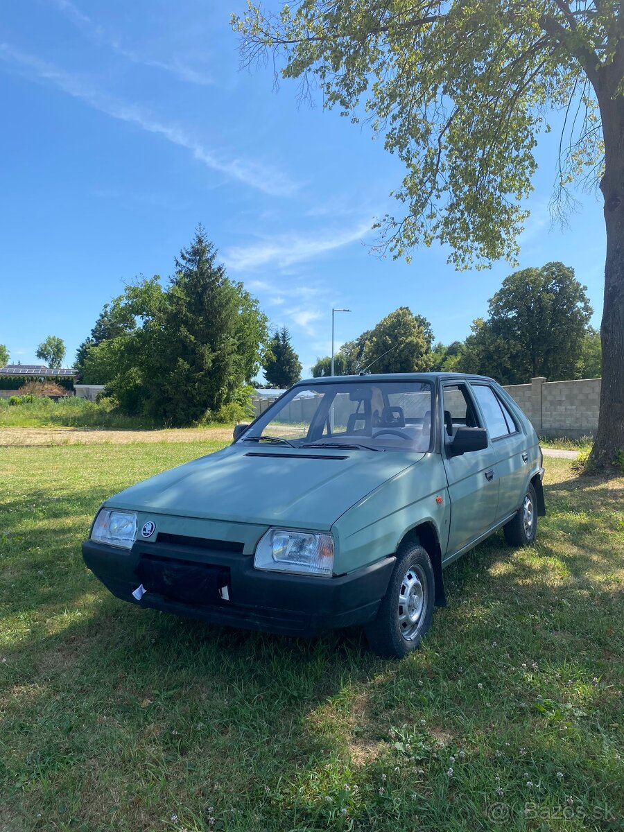 Predám ŠKODA FAVORIT 136 L r.v.1989 prvomodel
