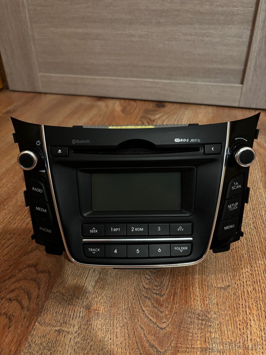 Hyundai i30 rádio