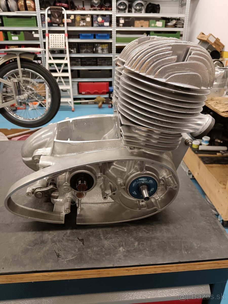 Motor jawa 350