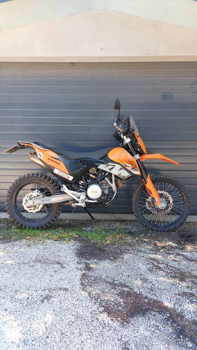 KTM 690