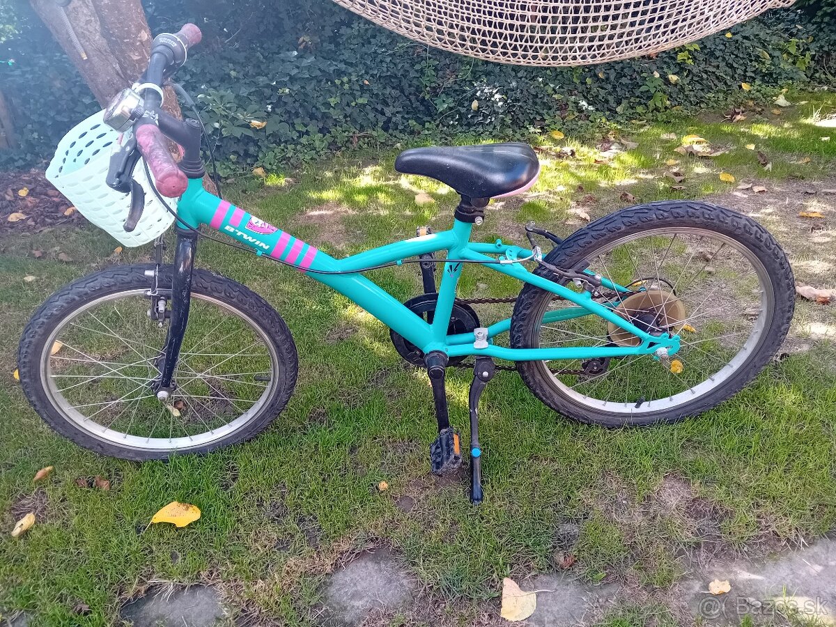 Predám dievčenský bicykel