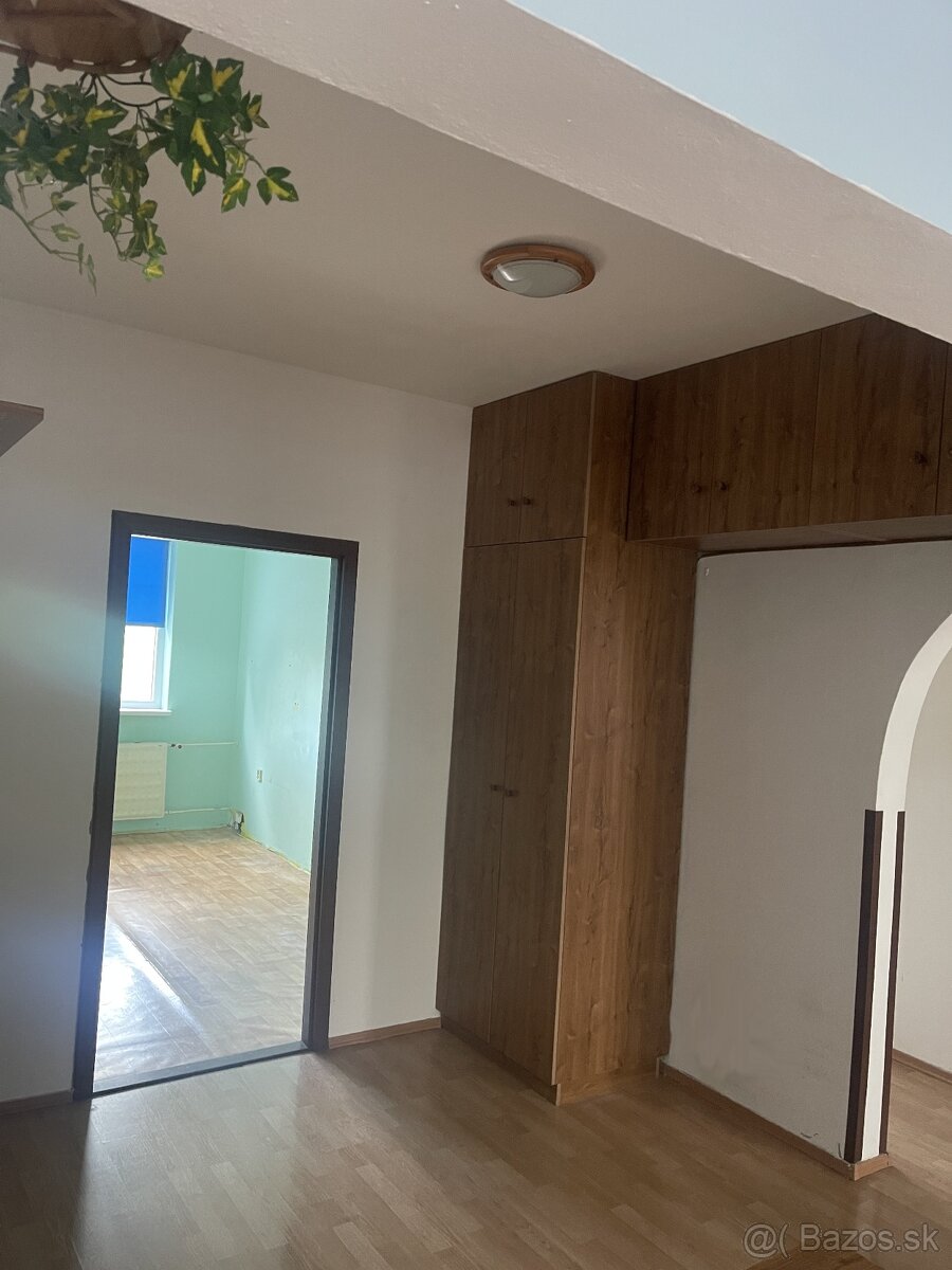 V ponuke 3-izbový byt Zapotôčky, OV, 70 m2