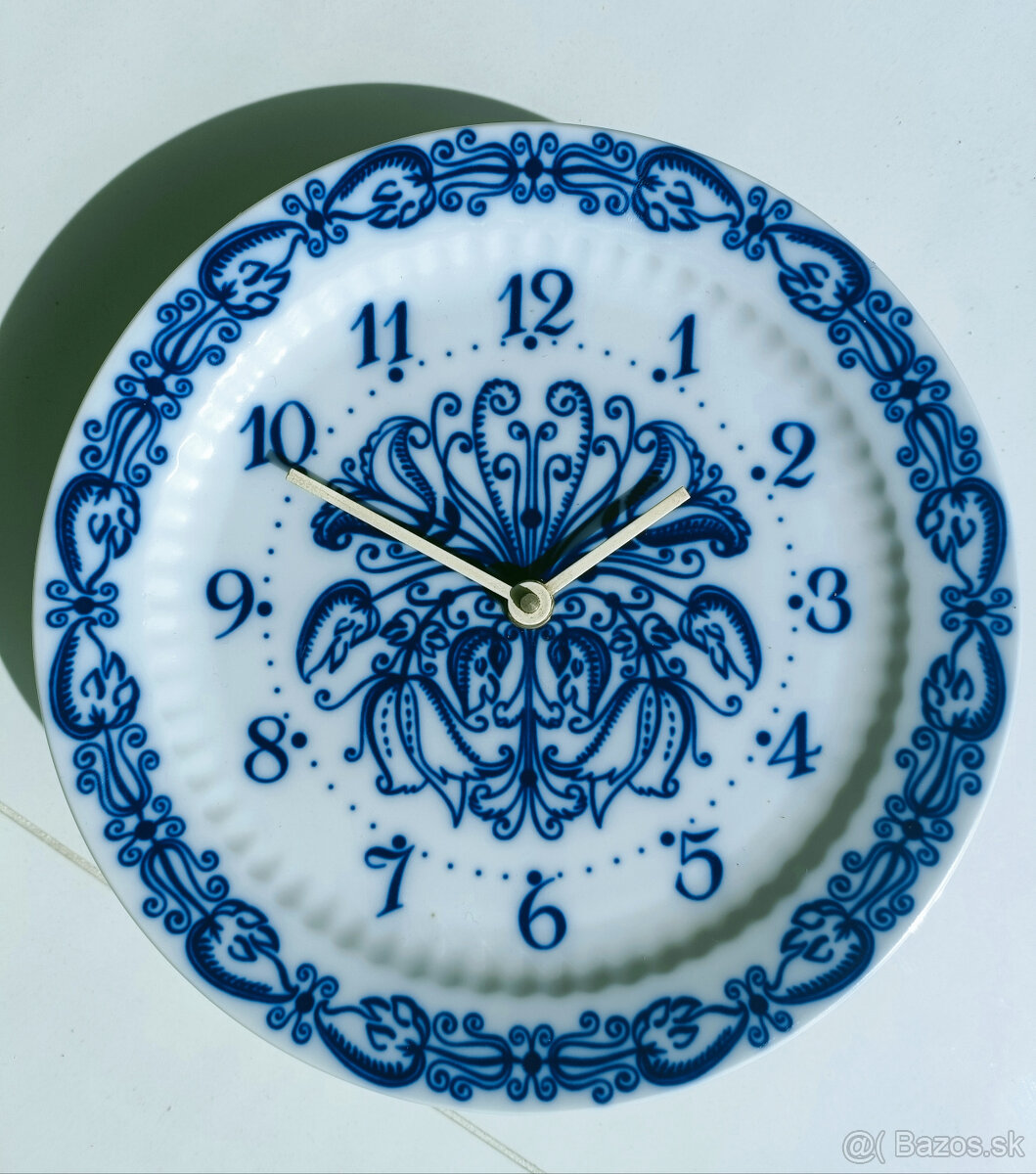 Porcelánové hodiny