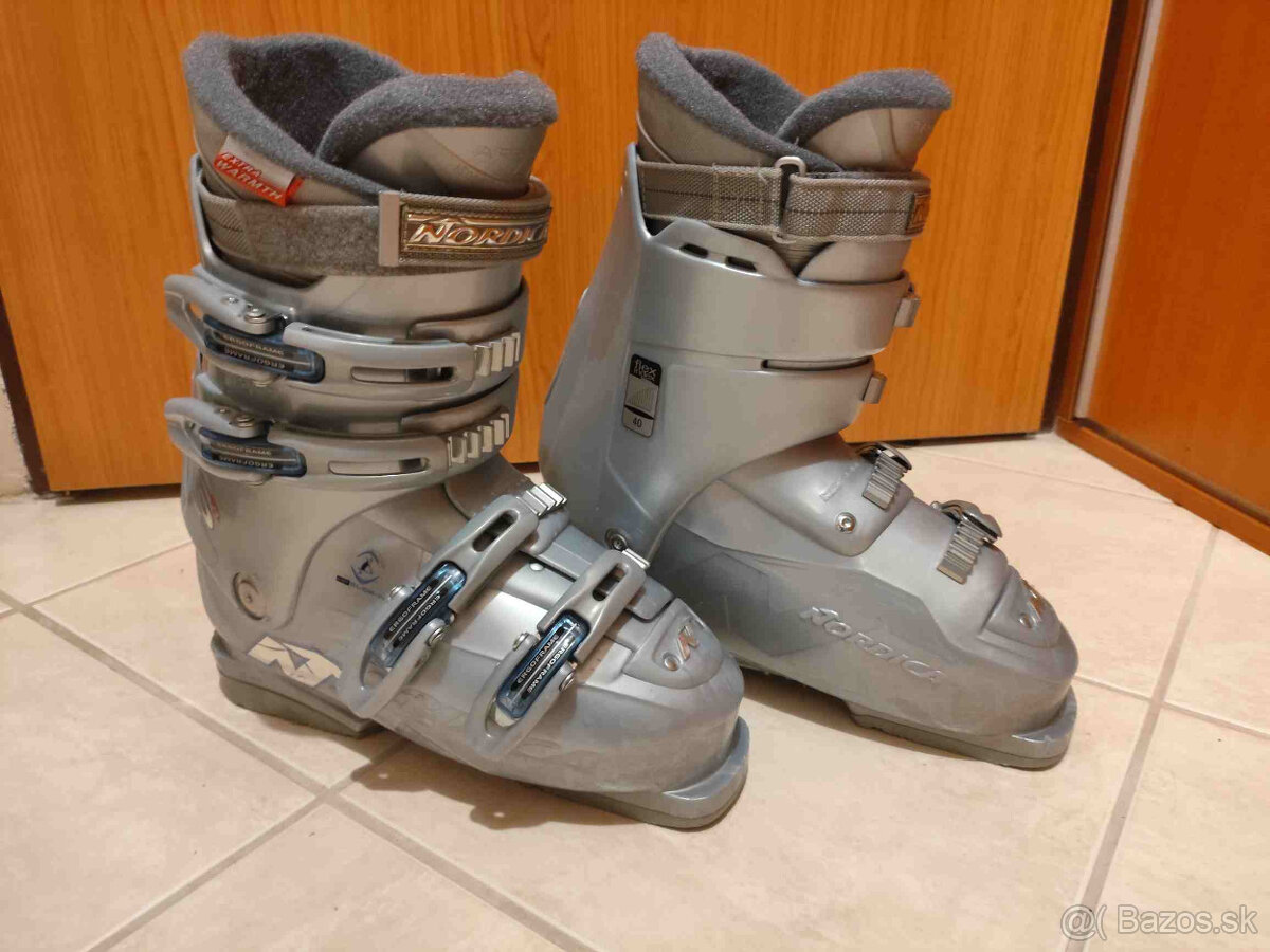 Predám lyžiarky veľkosť 6,5 /255/