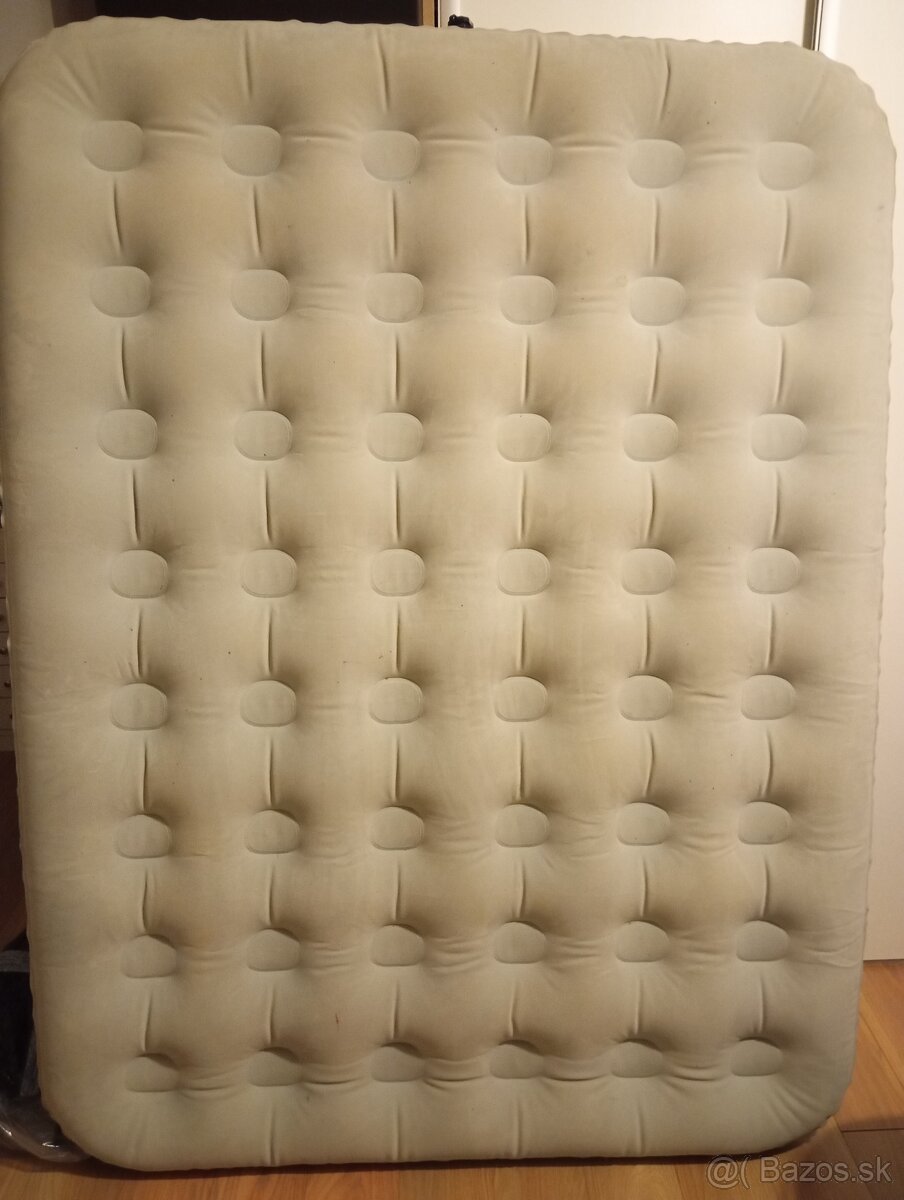 Nafukovaci matrac Quecha pre 2 os