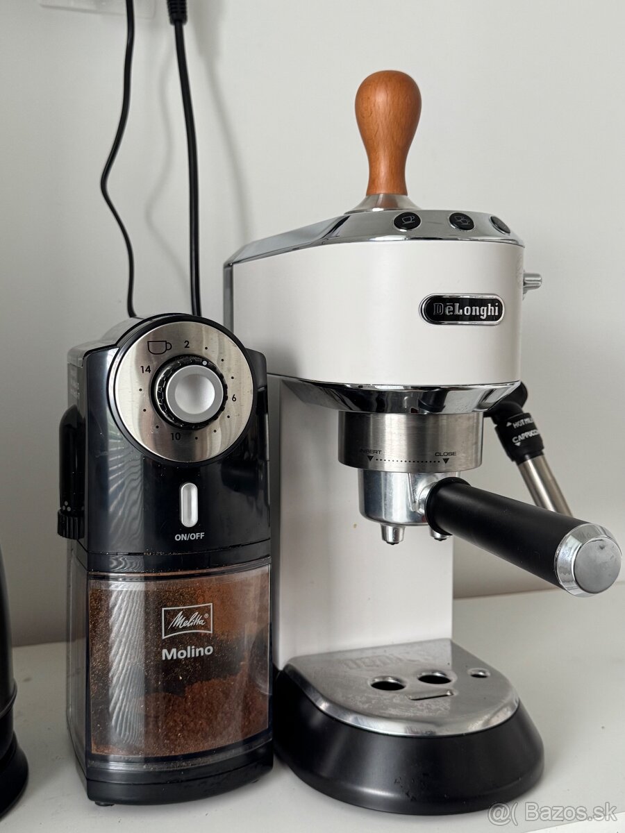 Pákový kávovar Delonghi + mlynček Melitta Molino