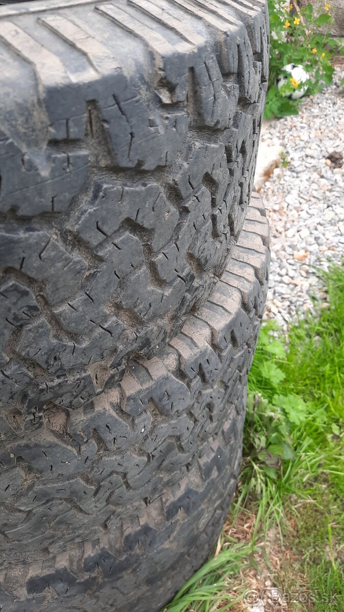 265/70 R16