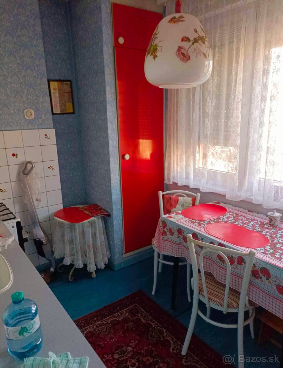 Predáme 3 izbový byt v Topoľčanoch