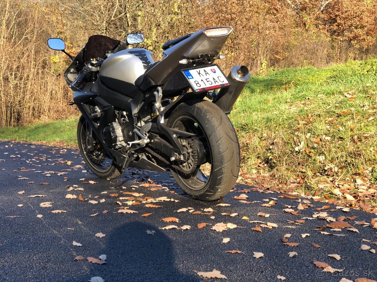 Yamaha YZF R1