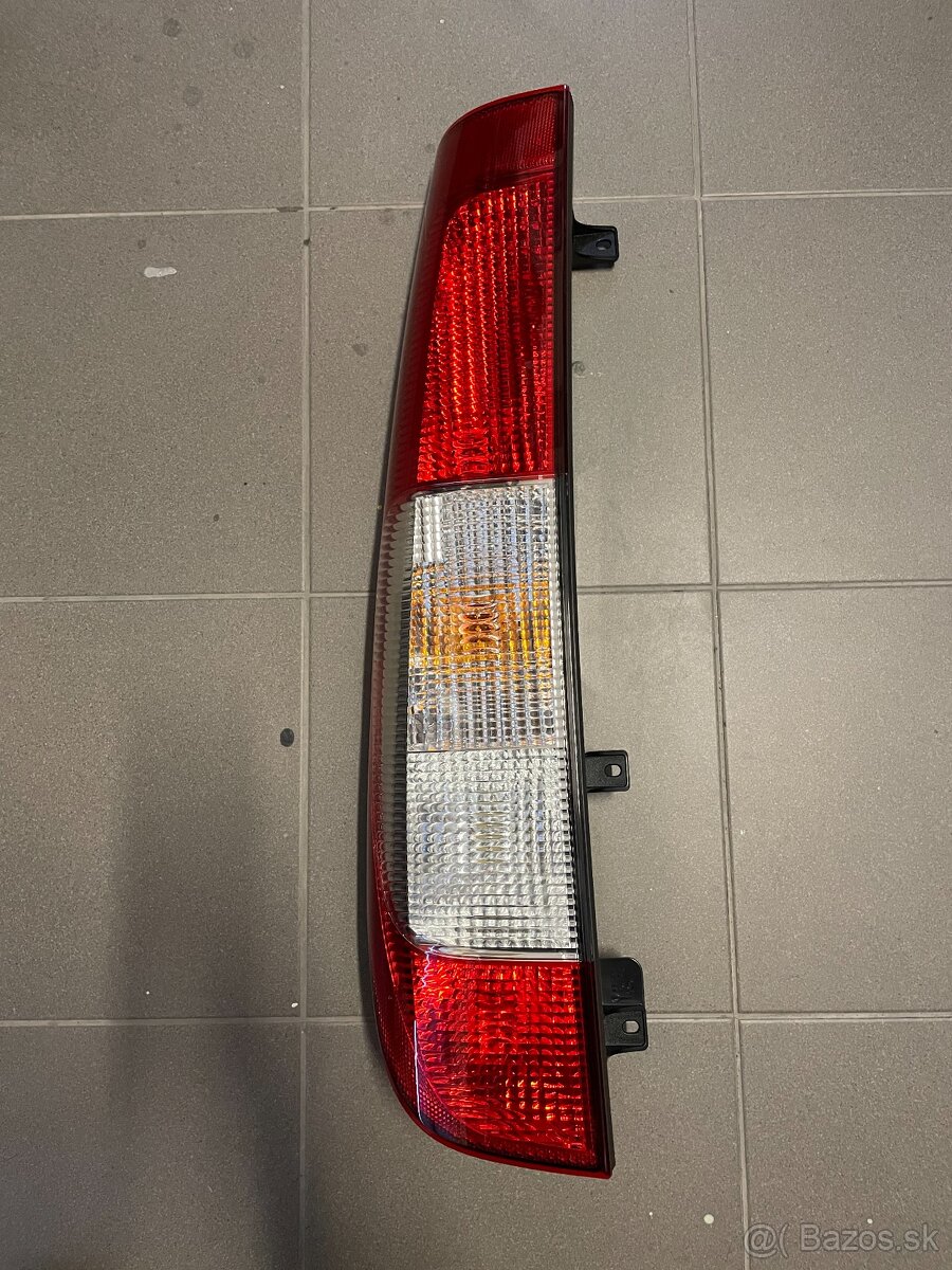 Zadné svetlo ľavé Mercedes Benz Vito Viano W639 (2003-2010)