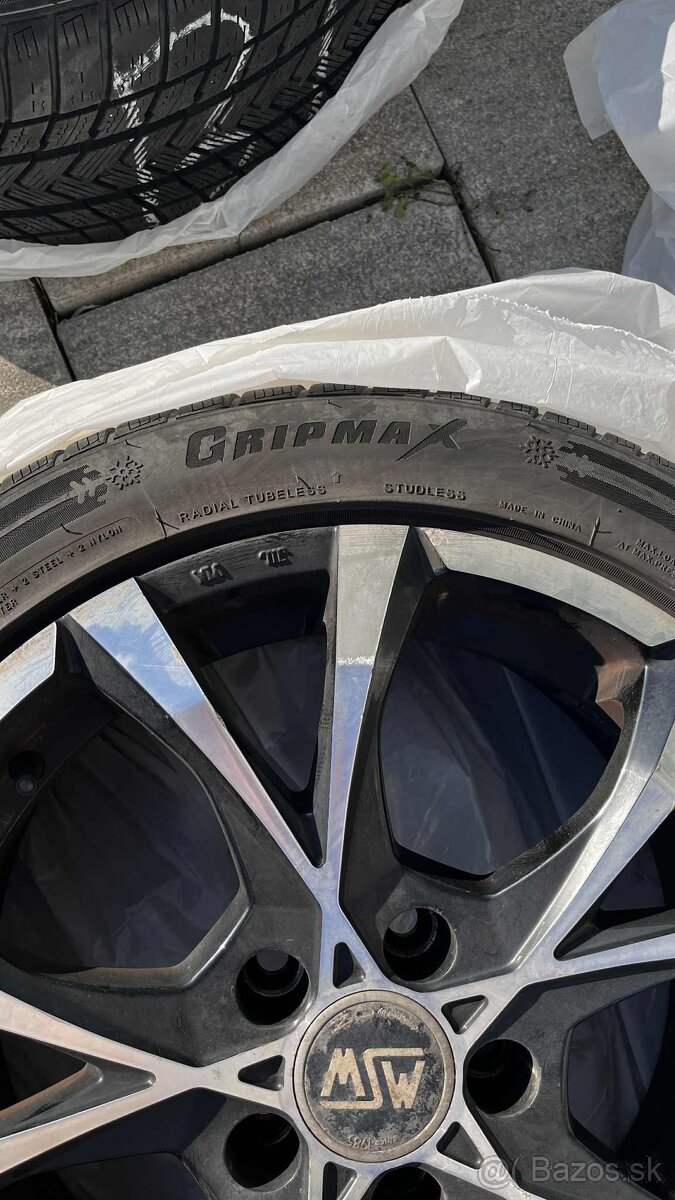 Zimne pneumatiky + disky znacka msw Rozmer 205/50 R17