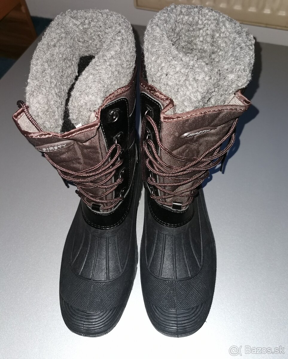 Zateplená pracovná obuv