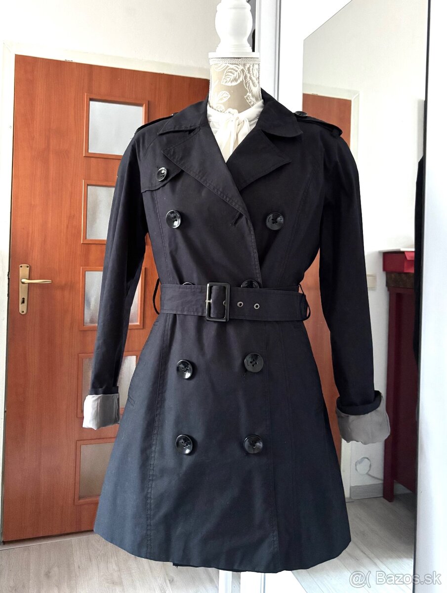 Dámsky trenčkot Stradivarius