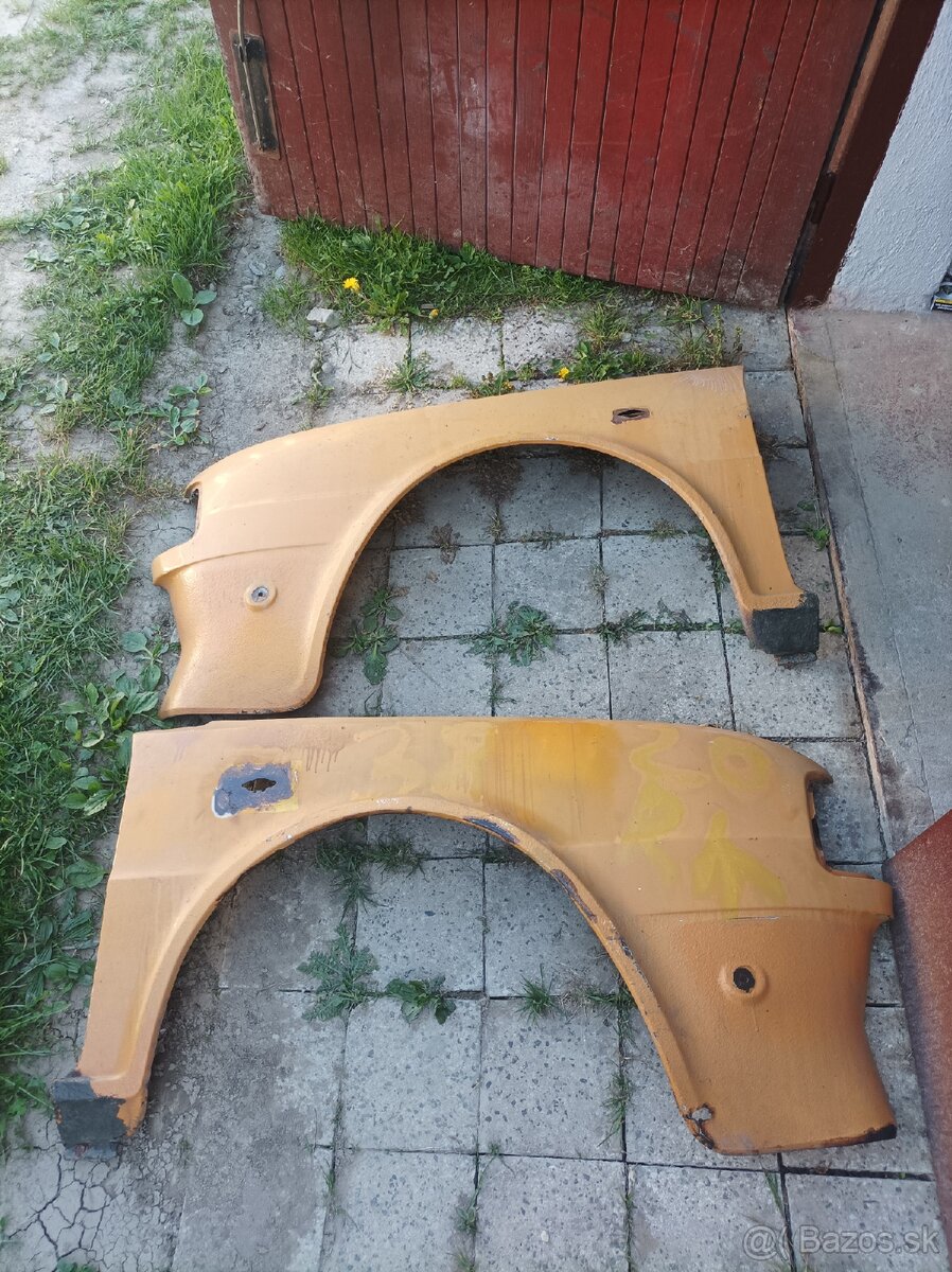Predám blatníky Škoda 120