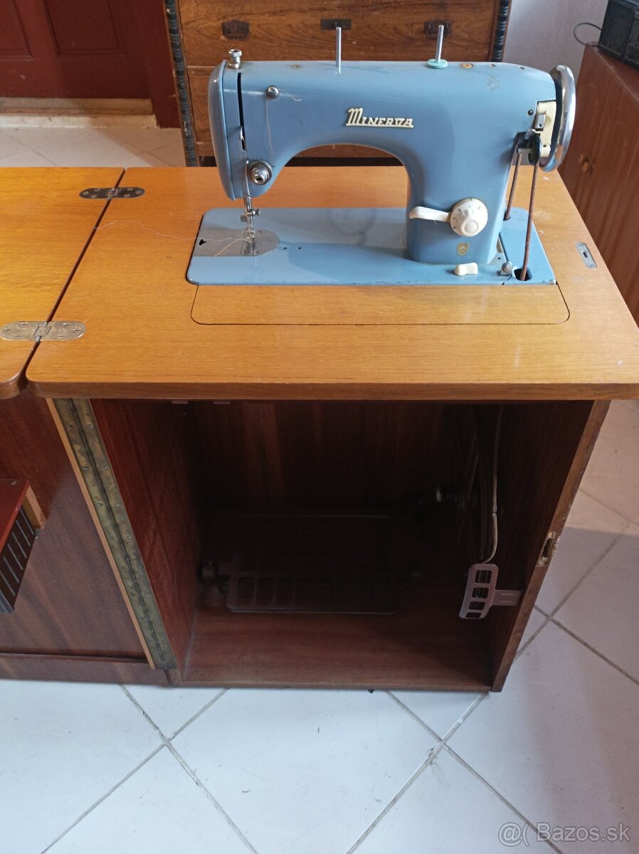 Šijaci stroj Minerva