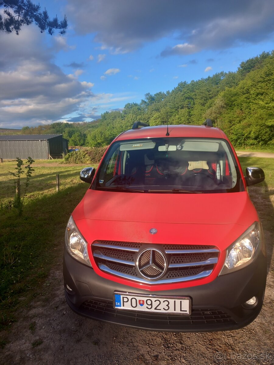 Mercedes-Benz citan 111
