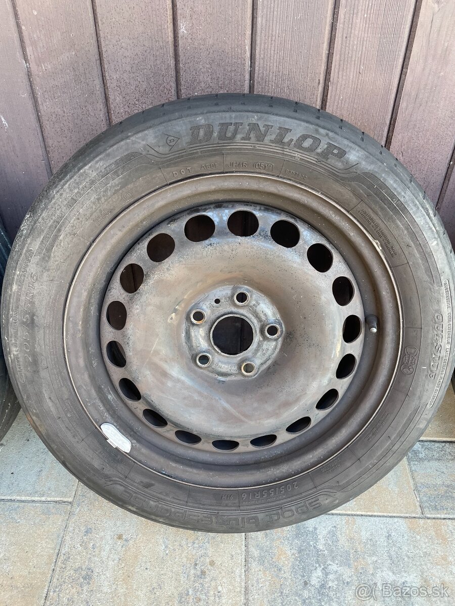 Letné kolesá Dunlop 205/55 R16 na diskoch 5x112