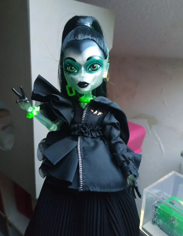 Off white monster high midnight