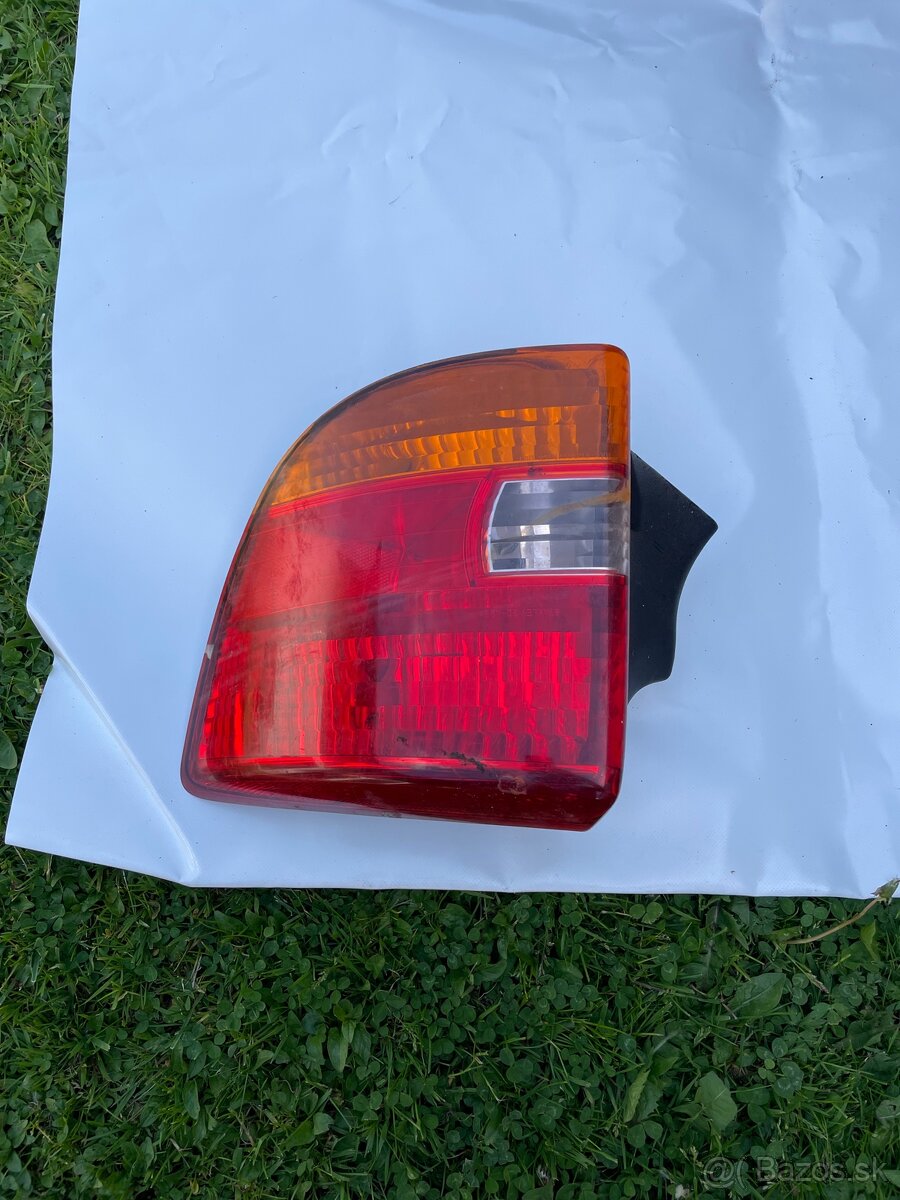 Toyota Celica T23 - ľavé zadné svetlo