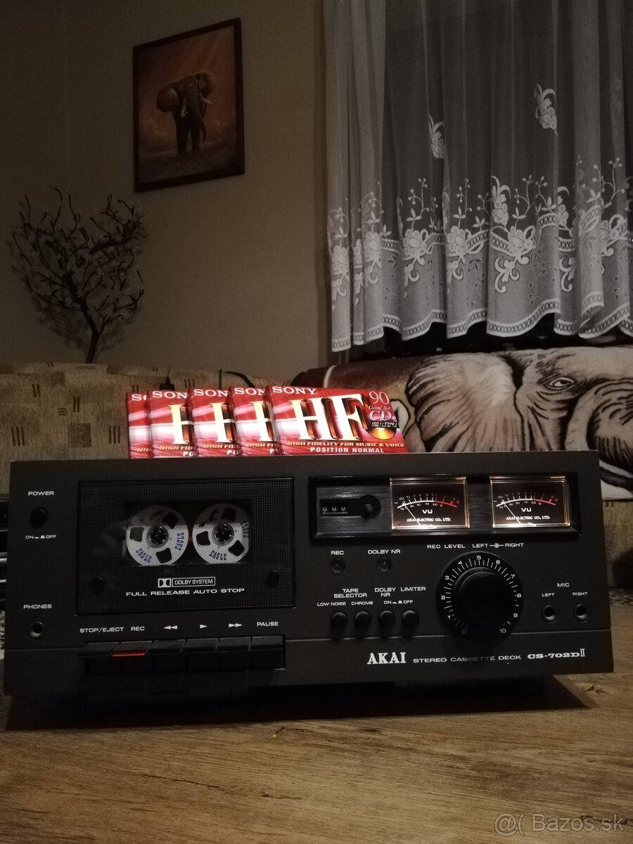 AKAI CS702 D II