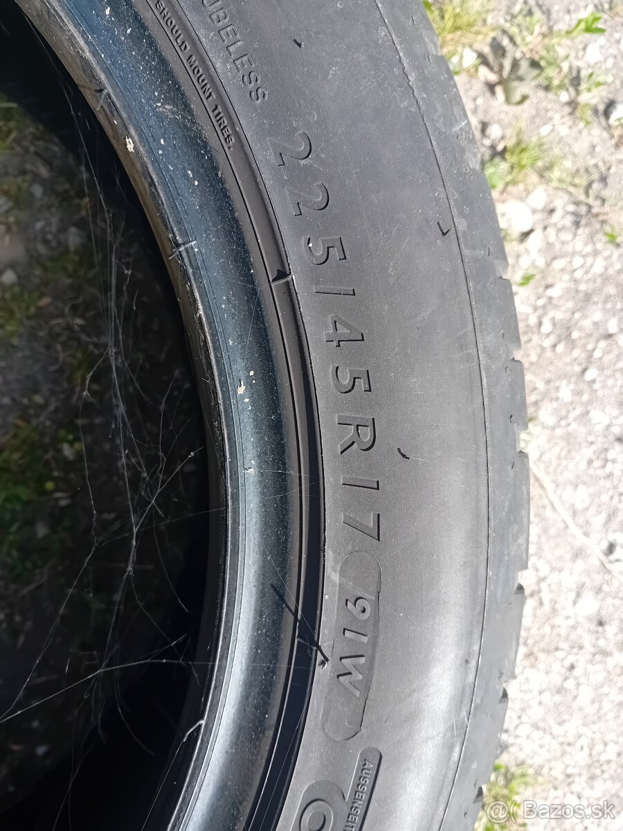 Predám letne pneu 225x45r17
