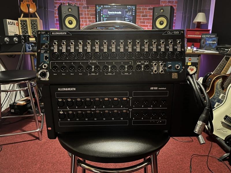 Allen & Heath QU-SB + AB168