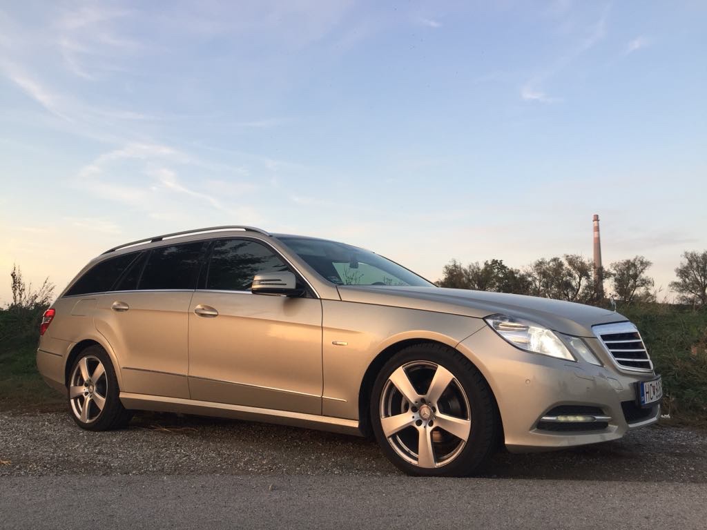 Mercedes benz W212 E200 2012