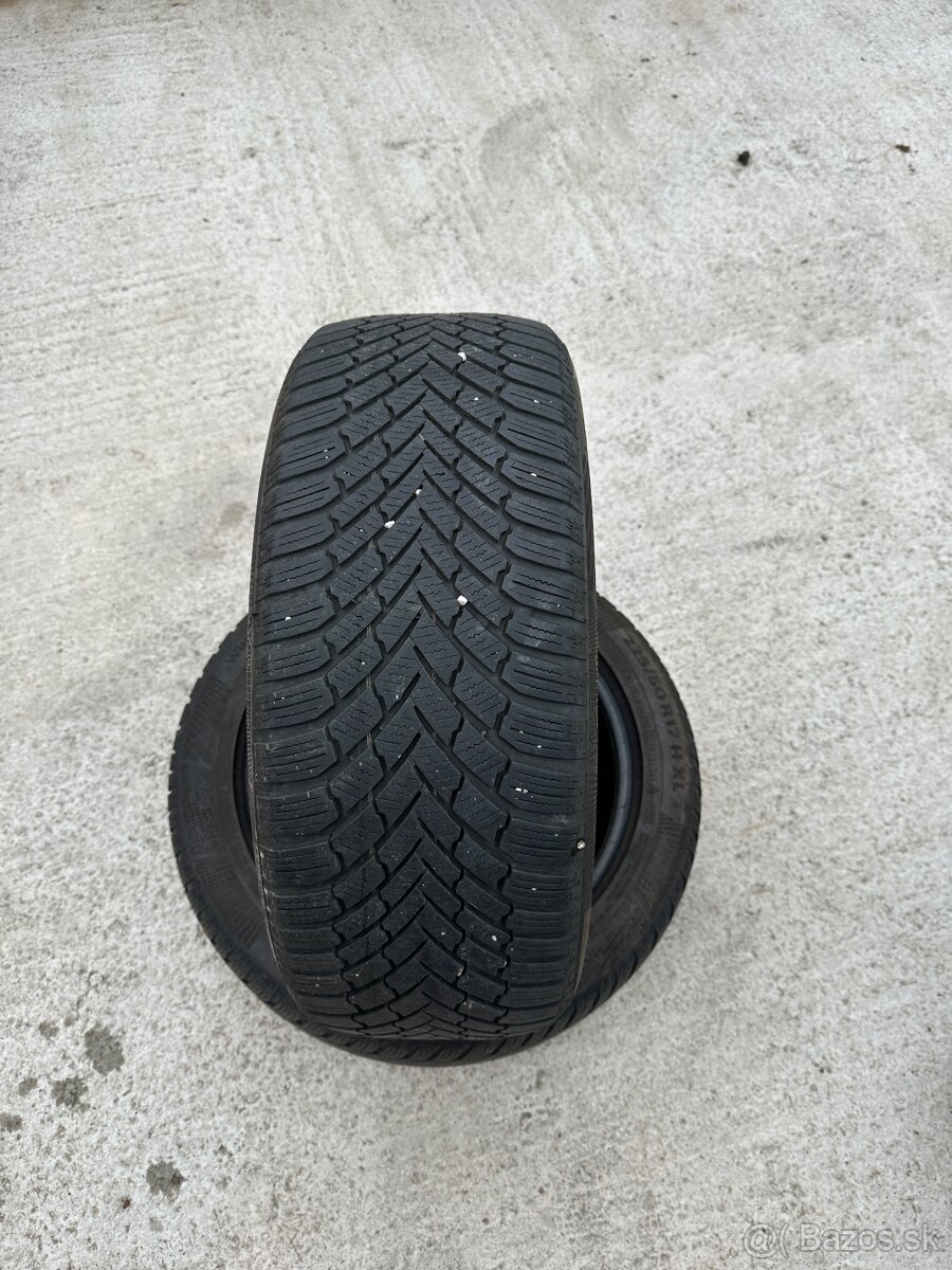 225/50 R17