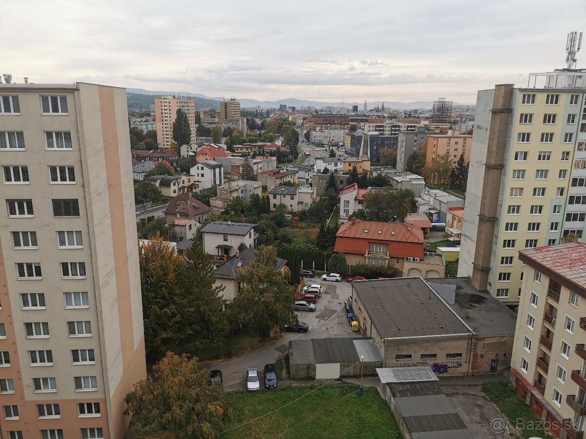 Sever- 2 izbový byt v pôvodnom stave
