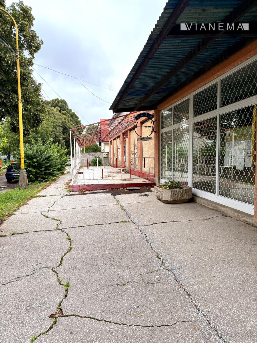 NA PREDAJ Budova služieb a obchodu Trebišov MOŽNÁ DOHODA