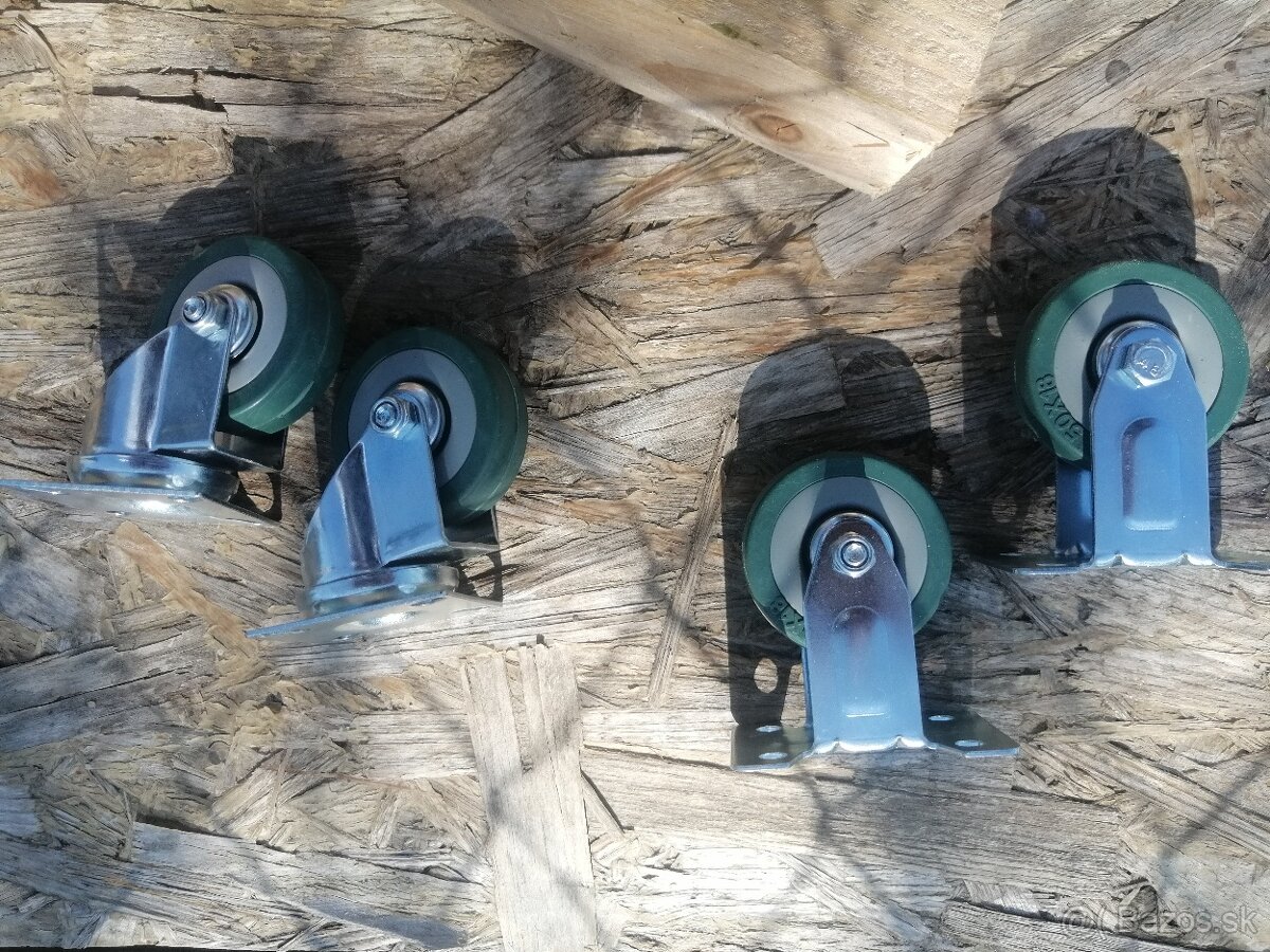 zástrč 2x 140x55x5mm, kolieska