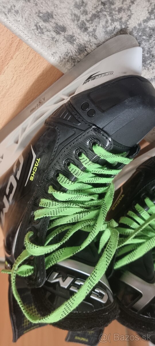 Predám len odskúšané korčule CCM XF80 Senior Regular