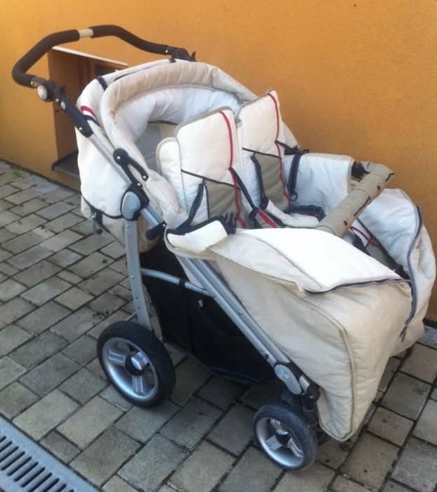 Kočík pre dvojčatá