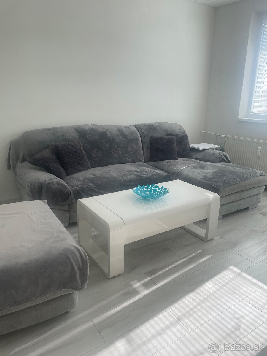 Sedacia súprava , gauč