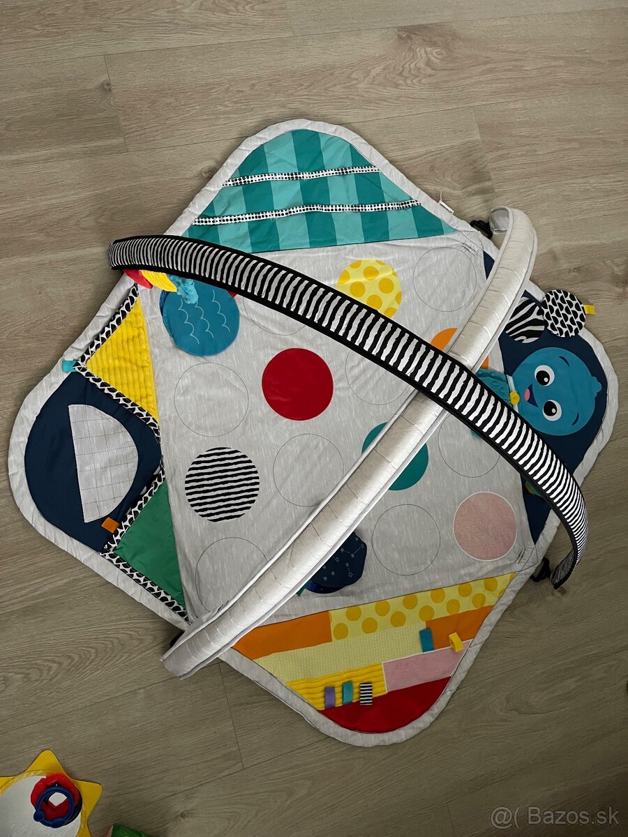 BABY EINSTEIN Deka na hranie