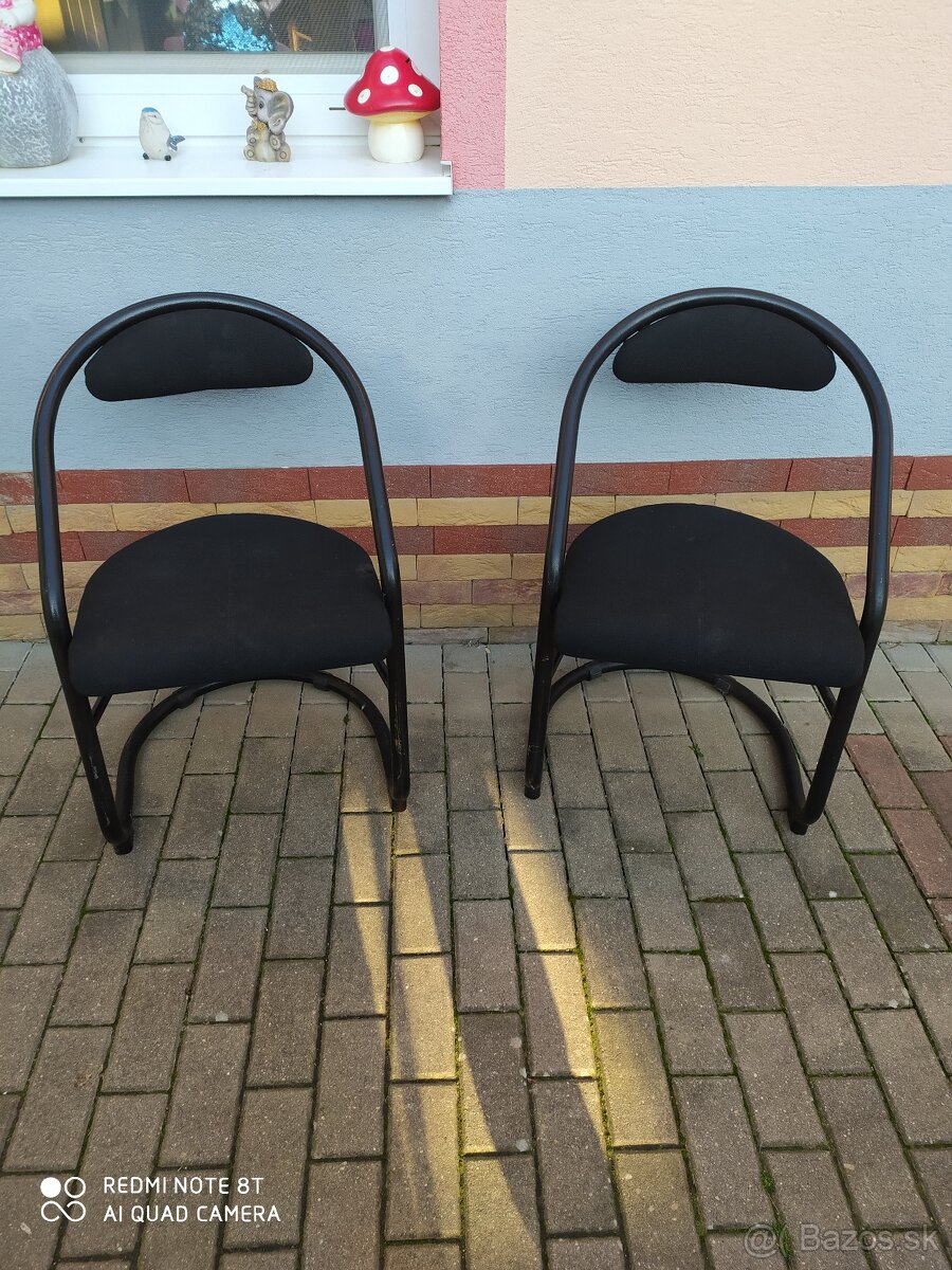 Dve stoličky