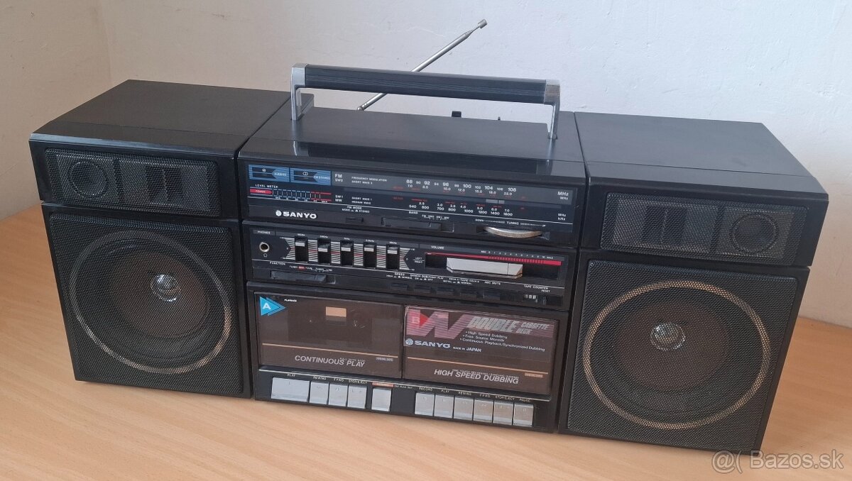 SANYO C40